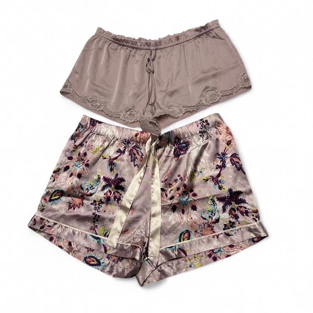 Victorias Secret 2 Pairs Of PJ Shorts Size Small